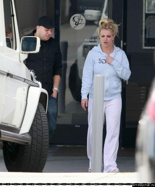Бритни посещает студию в Бурбанке25.jpg(Бритни Спирс, Britney Spears)