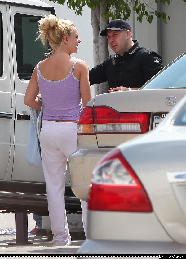 Бритни посещает студию в Бурбанке28.jpg(Бритни Спирс, Britney Spears)