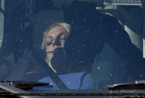 Бритни покидает игру Шона Престона в Сан Фернандо24.jpg(Бритни Спирс, Britney Spears)