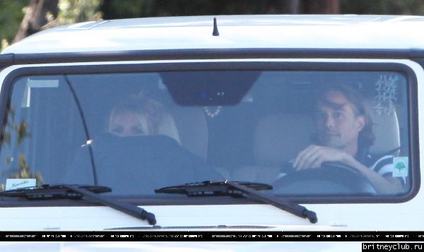 Бритни покидает игру Шона Престона в Сан Фернандо34.jpg(Бритни Спирс, Britney Spears)