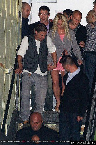 Бритни покидает клубы Troubadour и Factory02.jpg(Бритни Спирс, Britney Spears)
