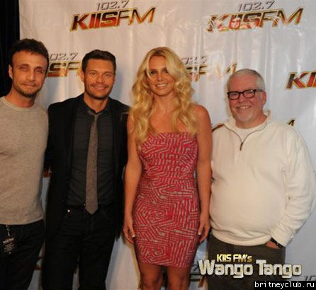 Бритни на концерте Kiis FM Wango Tango011.jpg(Бритни Спирс, Britney Spears)