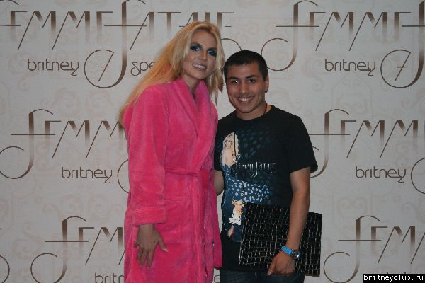 The Femme Fatale Tour в Далласе (перед концертом)7.jpg(Бритни Спирс, Britney Spears)