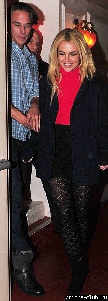 Бритни и Джейсон прибывают/уезжают в театр Shaftesbury19.jpg(Бритни Спирс, Britney Spears)