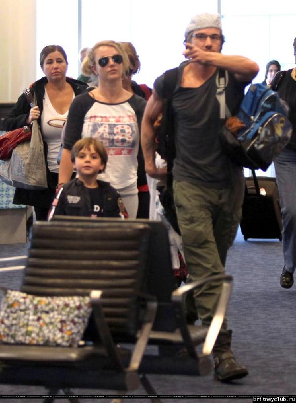 Бритни с семьей в Лос-Анджелесе14.jpg(Бритни Спирс, Britney Spears)