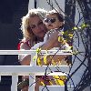 2012.05.05 - Бритни с семьей в Брентвуде