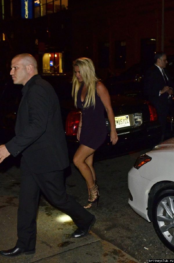 Бритни покидает ресторан ABC Kitchen44.jpg(Бритни Спирс, Britney Spears)