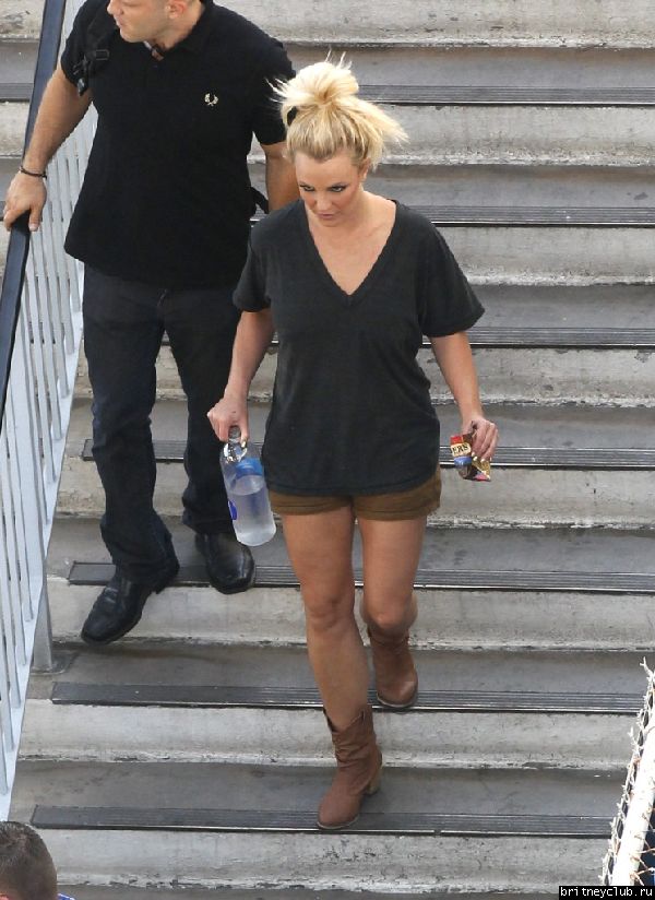 Бритни покидает фото студию в Лос-Анджелесе08.jpg(Бритни Спирс, Britney Spears)
