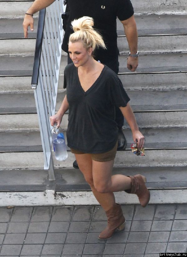 Бритни покидает фото студию в Лос-Анджелесе15.jpg(Бритни Спирс, Britney Spears)