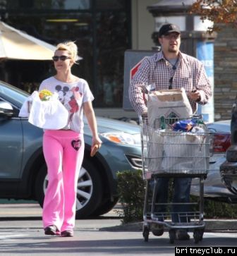 Бритни на шоппинге в Калабасасе03.jpg(Бритни Спирс, Britney Spears)