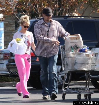 Бритни на шоппинге в Калабасасе06.jpg(Бритни Спирс, Britney Spears)