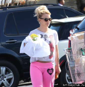Бритни на шоппинге в Калабасасе18.jpg(Бритни Спирс, Britney Spears)