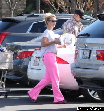 Бритни на шоппинге в Калабасасе27.jpg(Бритни Спирс, Britney Spears)