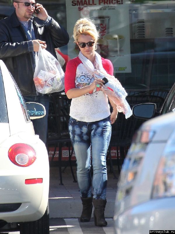 Бритни покидает отель и ресторан  SubWay13.jpg(Бритни Спирс, Britney Spears)