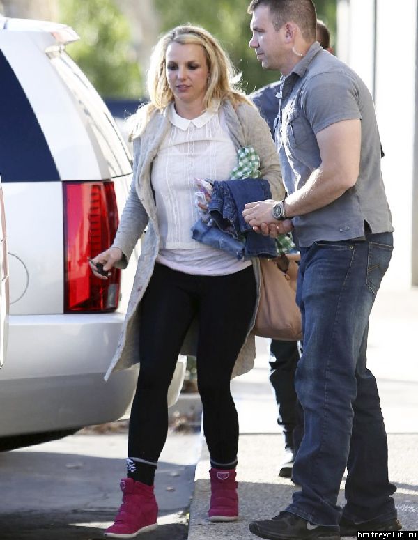 Бритни забирает детей из гимнастического зала!04.jpg(Бритни Спирс, Britney Spears)