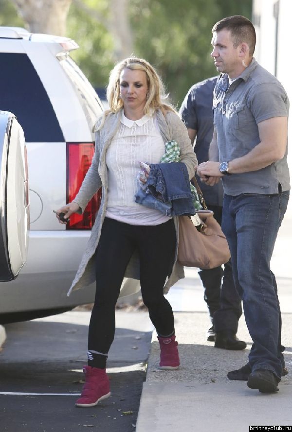Бритни забирает детей из гимнастического зала!06.jpg(Бритни Спирс, Britney Spears)