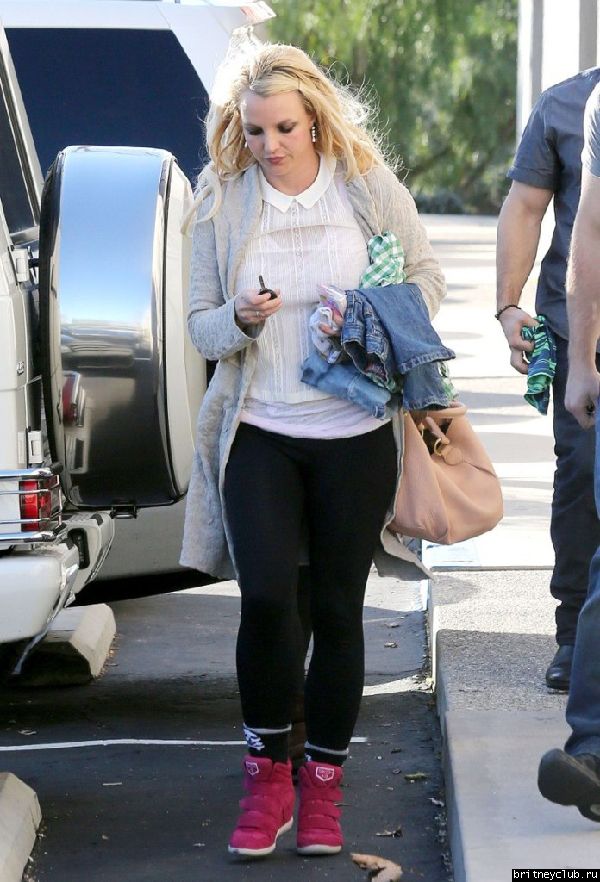 Бритни забирает детей из гимнастического зала!33.jpg(Бритни Спирс, Britney Spears)