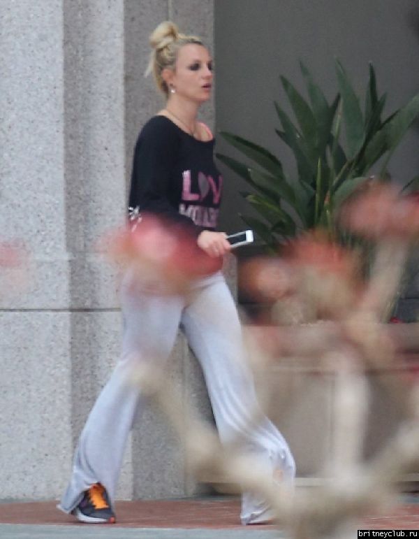 Бритни покидает фитнесс-клуб 14.jpg(Бритни Спирс, Britney Spears)