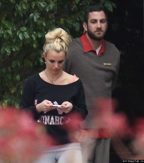Бритни покидает фитнесс-клуб 15.jpg(Бритни Спирс, Britney Spears)