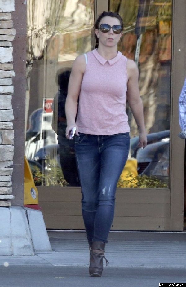 Бритни посетила супермаркет в Лос-Анджелесе25.jpg(Бритни Спирс, Britney Spears)
