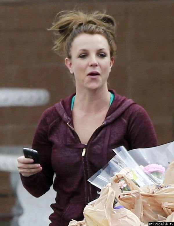 Бритни посетила супермаркет  Albertsons16.jpg(Бритни Спирс, Britney Spears)