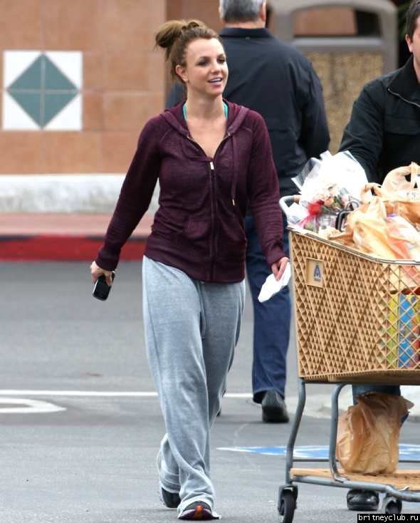 Бритни посетила супермаркет  Albertsons28.jpg(Бритни Спирс, Britney Spears)