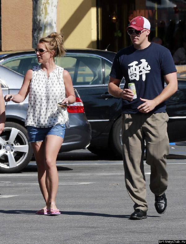 Бритни и Дэвид в  Thousand Oaks17.jpg(Бритни Спирс, Britney Spears)