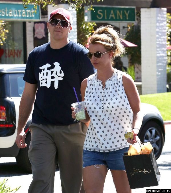 Бритни и Дэвид в  Thousand Oaks24.jpg(Бритни Спирс, Britney Spears)