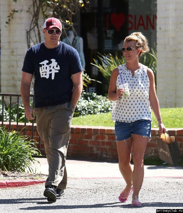 Бритни и Дэвид в  Thousand Oaks26.jpg(Бритни Спирс, Britney Spears)
