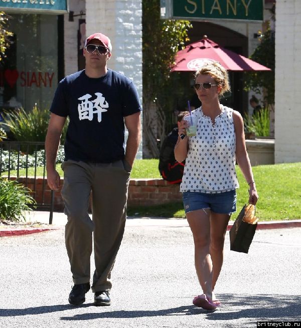Бритни и Дэвид в  Thousand Oaks37.jpg(Бритни Спирс, Britney Spears)