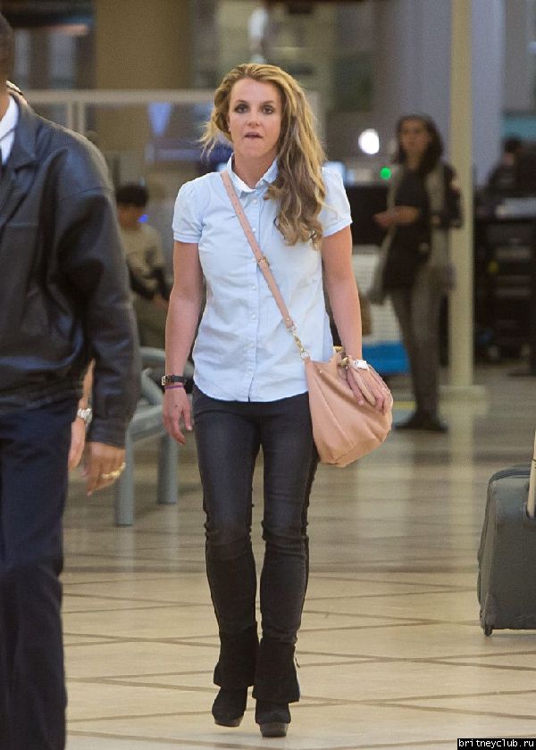 Бритни в аэропорту в Лос-Анджелесе33.jpg(Бритни Спирс, Britney Spears)