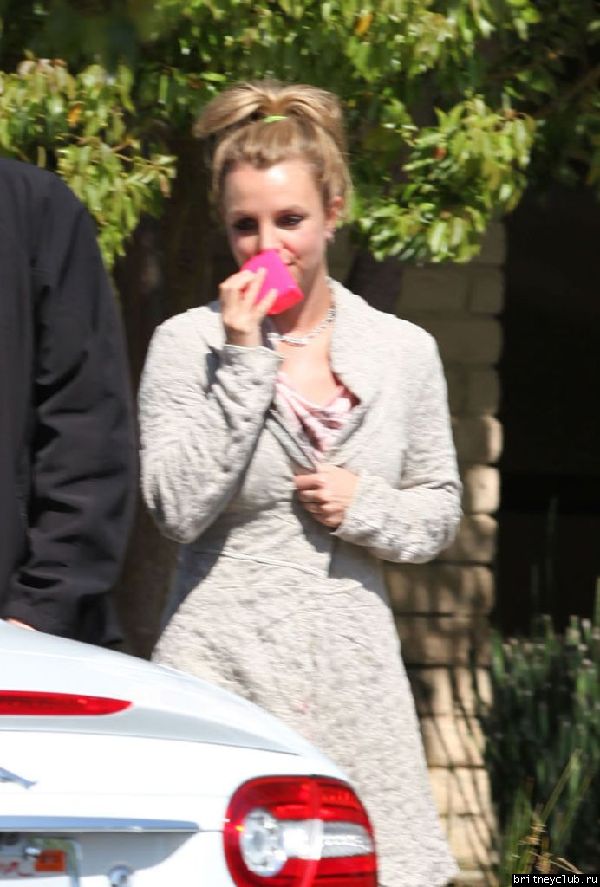 Бритни покидает стоматолога в Thousand Oaks23.jpg(Бритни Спирс, Britney Spears)