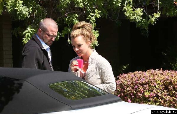 Бритни покидает стоматолога в Thousand Oaks9.jpg(Бритни Спирс, Britney Spears)