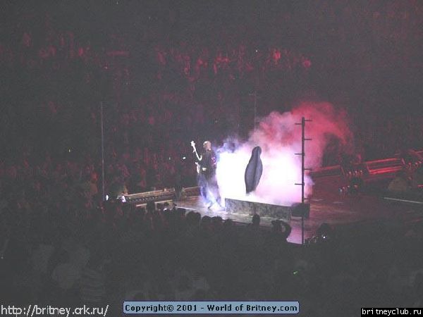 D.W.D. "Columbus, Ohio" (1 ноября 2001)08.jpg(Бритни Спирс, Britney Spears)