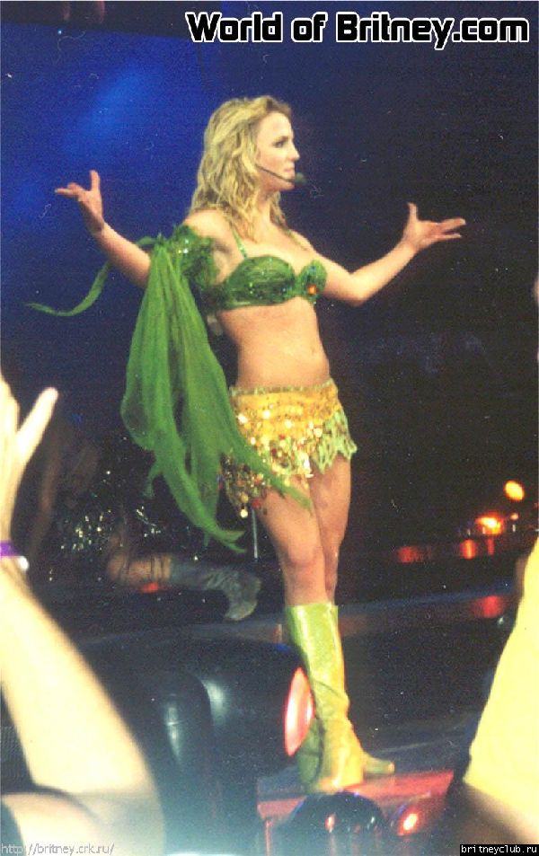 D.W.D. tour Salt Lake City, Utah (13 ноября 2001 года)2.jpg(Бритни Спирс, Britney Spears)
