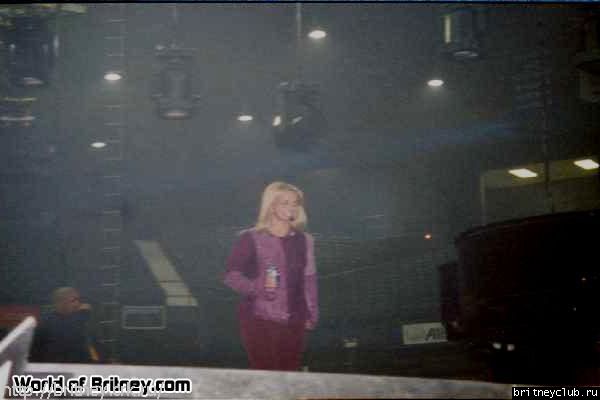 D.W.D. tour Chicago, IL (28 ноября 2001 года)28.jpg(Бритни Спирс, Britney Spears)