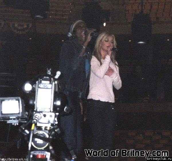 D.W.D. tour Boston, MA (9 декабря 2001 года)23.jpg(Бритни Спирс, Britney Spears)