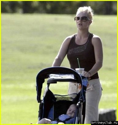 Бритни на Гаваях17.jpg(Бритни Спирс, Britney Spears)