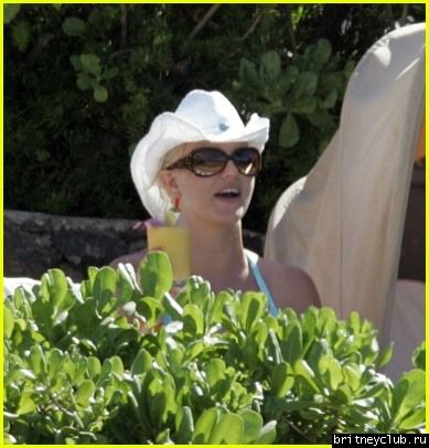 Бритни на Гаваях20.jpg(Бритни Спирс, Britney Spears)