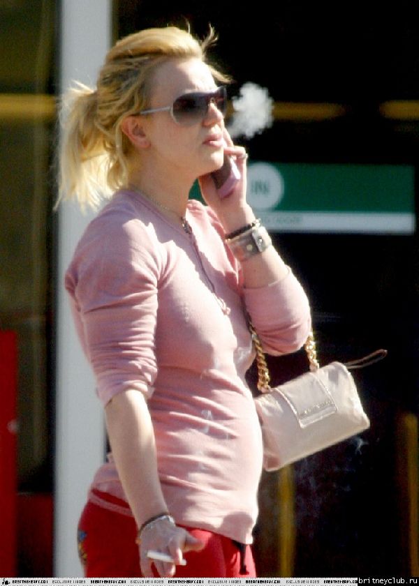 Бритни в магазине Target004.jpg(Бритни Спирс, Britney Spears)