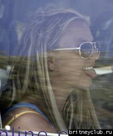 Бритни ездит вокруг Beverly HillsBritneyFaces040908_2.jpg(Бритни Спирс, Britney Spears)