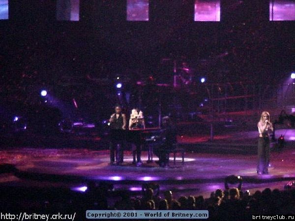 D.W.D. "Columbus, Ohio" (1 ноября 2001)31.jpg(Бритни Спирс, Britney Spears)